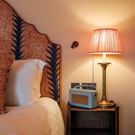 Hotel The Stump Cirencester Esterno foto